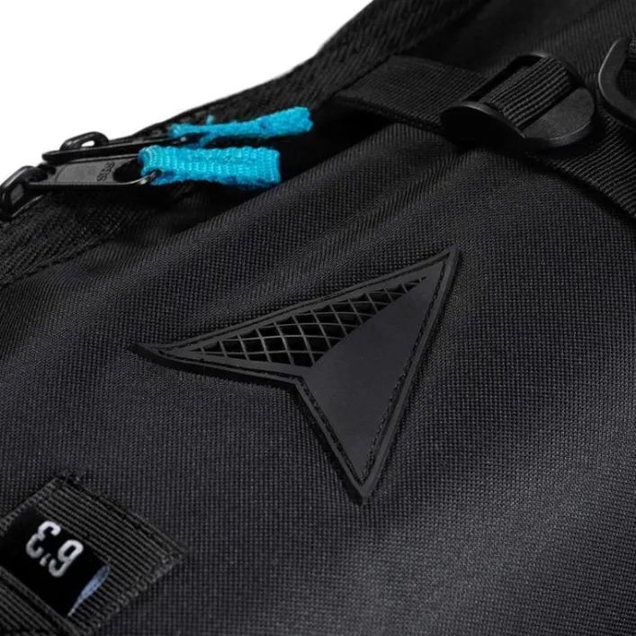 ROAM Boardbag Surfboard Coffin Wheelie 9.6