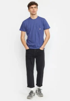 T-Shirt mit Revolution-Applikation